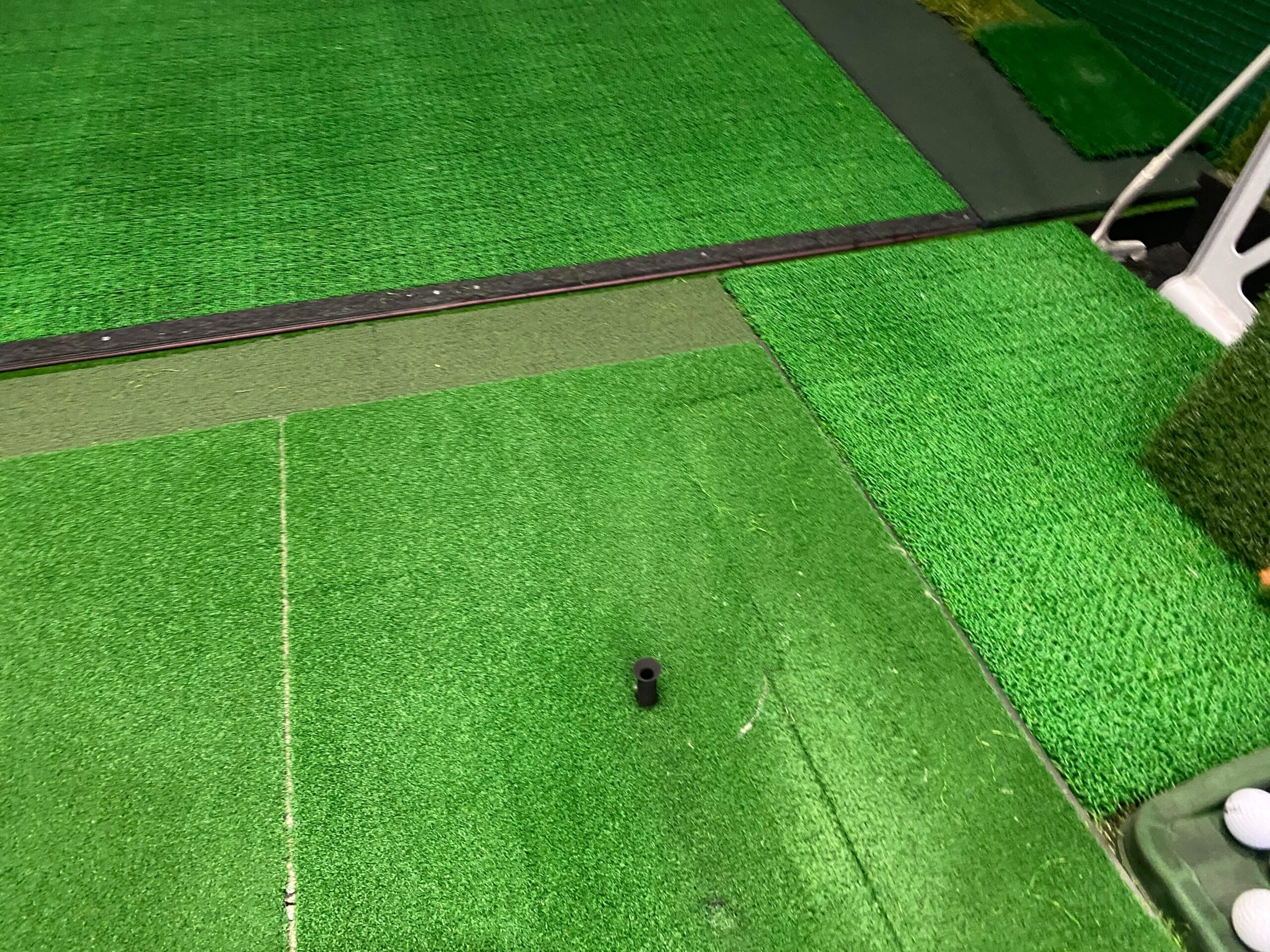 ゴルフマットが平らになった、整った状態